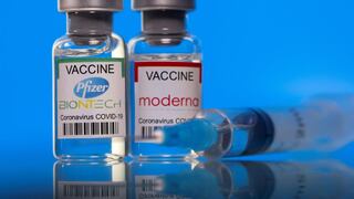 Países buscan más dosis de Moderna y Pfizer ante mayor preocupación por vacunas rivales