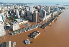 Porto Alegre, aún bajo el agua, recupera los vuelos comerciales desde base militar