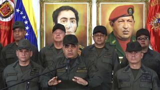 Todos miran a los militares en Venezuela