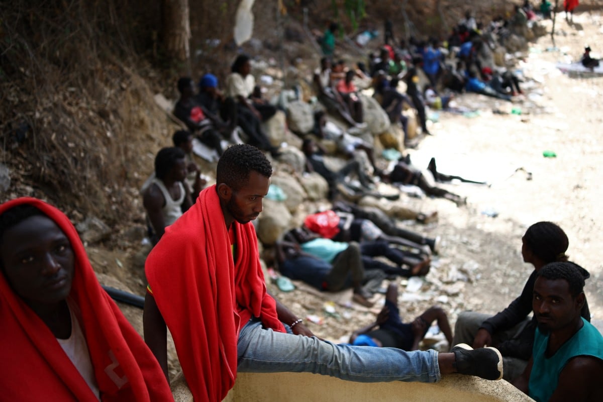 Se estiman que desde Marruecos ingresaron 50 mil inmigrantes a Ceuta, ciudad de España. (Henry Nicholls / AFP)