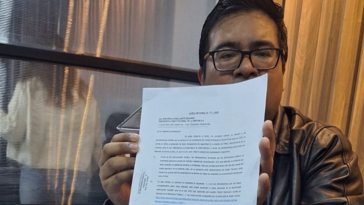 Kevin Díaz, abogado de alias "Cuchillo", dio cinco días a la presidenta Dina Boluarte para rectificarse tras sindicarlo como autor de la masacre en Pataz. Foto: difusión / GEC