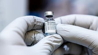 OMS: es incomprensible que Pfizer y Moderna hayan aumentado precios de sus vacunas para Europa 