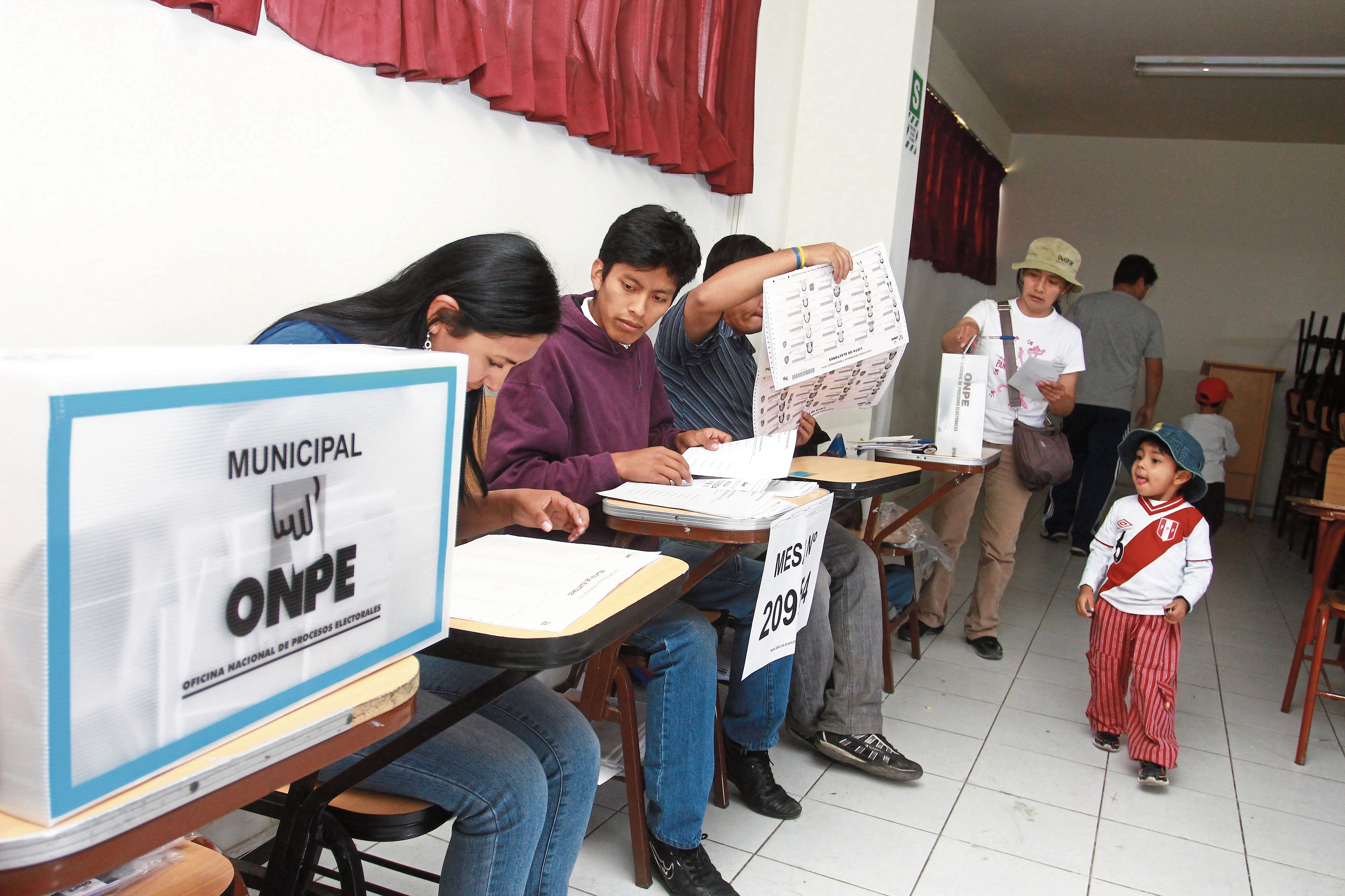 Elegir con responsabilidad, sabiendo que el voto no es solo una expresión de hartazgo, sino la delegación de decisiones complejas. (FOTOS: José Sotomayor Jiménez)