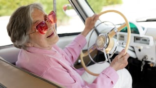 California actualiza el proceso de renovación de licencia para conductores de tercera edad: qué cambios se han implementado