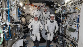 NASA realiza primera evacuación médica espacial: astronautas regresan de urgencia a Tierra cerca de San Diego