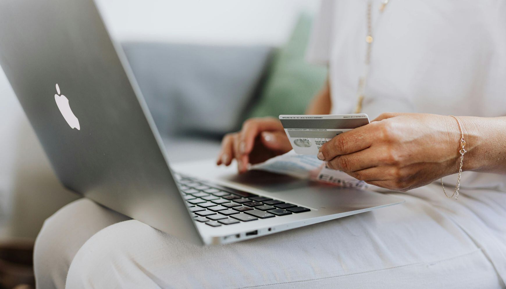 El dictamen establece un plazo máximo de dos días hábiles para que las centrales de riesgo privadas actualicen los registros una vez recibida la información pertinente del acreedor. (Foto: Karolina Kaboompics / Pexels)