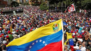 Millones de venezolanos han huido de la revolución chavista en 20 años