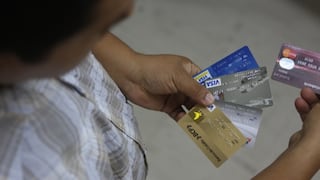 ¿Está de acuerdo con que se facilite el prepago de tarjetas de crédito?