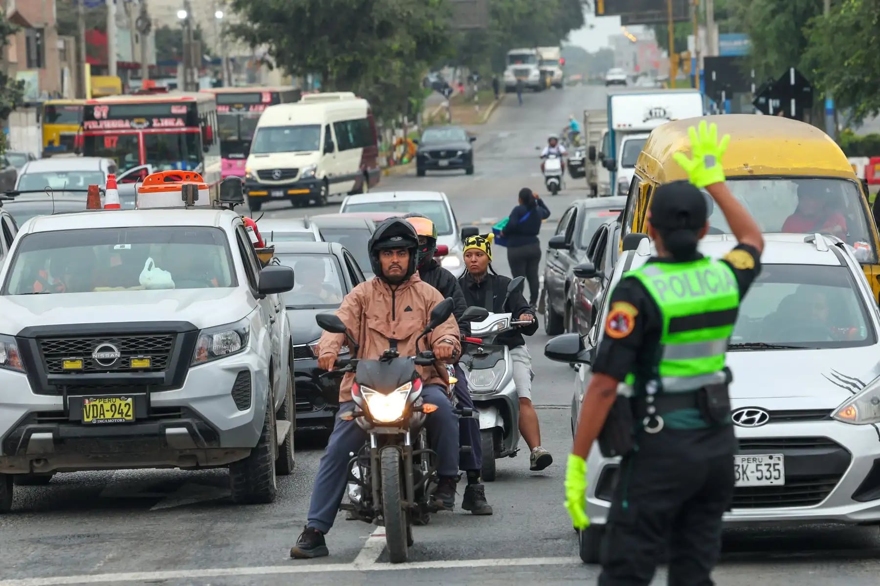 Obras en avenida Morales Duárez intensifica tráfico hacia el aeropuerto. Foto: Andina