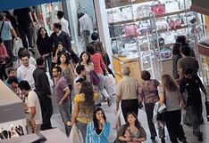 Peruanos salen hoy más de compras, pero ¿aumenta también su gasto?