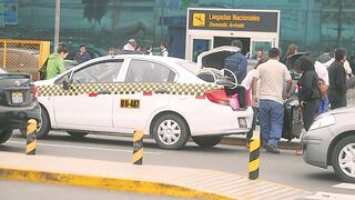 Taxistas que ingresen a Jorge Chávez deberán acreditar recojo de pasajero desde el 1 de marzo