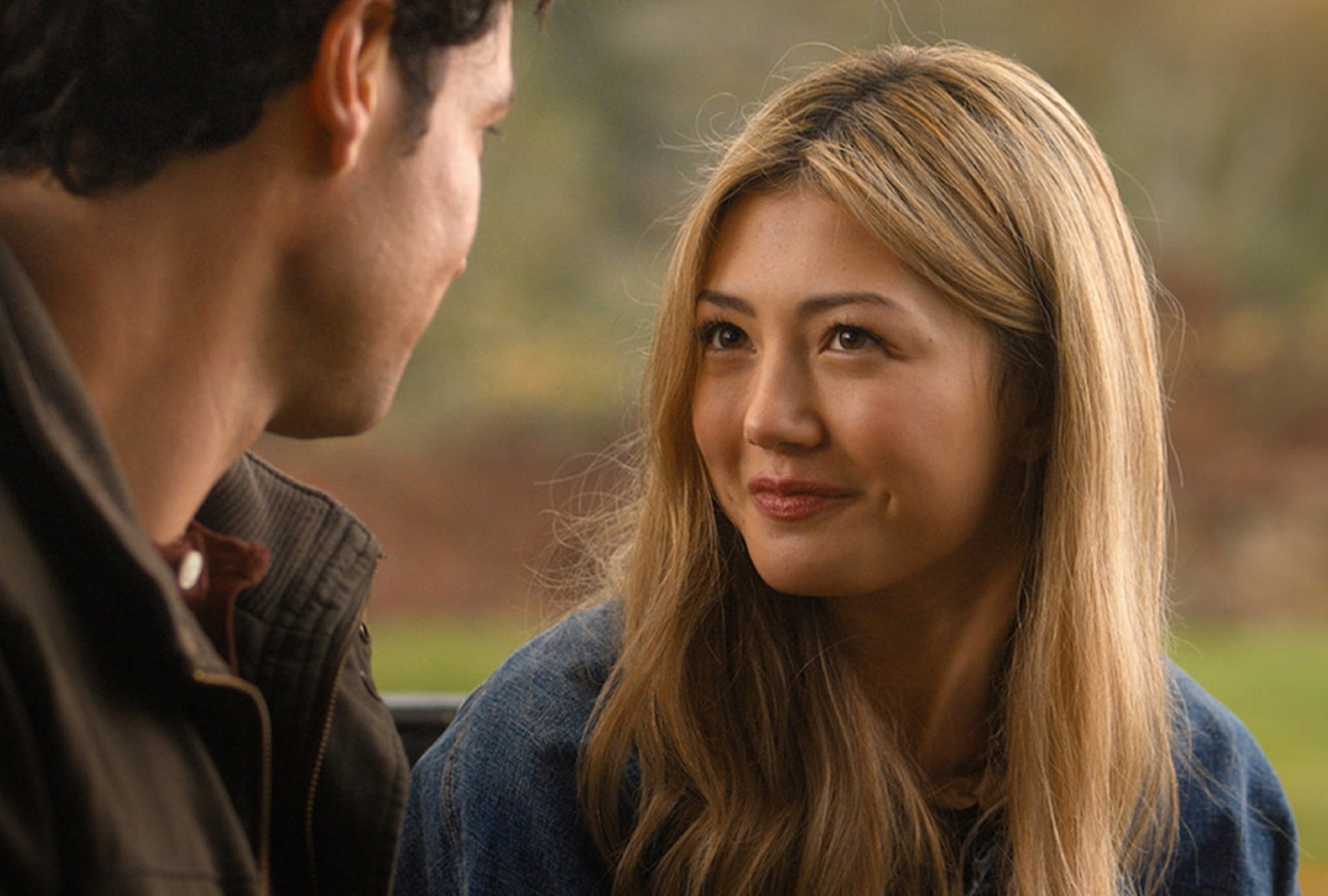 Kyle Clark asume el papel de Cam Dillinger y Miku Martineau asume el papel de Teagan Tao en el drama adolescente "Crew Girl", que tiene ocho episodios (Foto: Netflix)