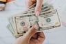 Estados que seguirán pagando cheques de estímulo en el año 2024