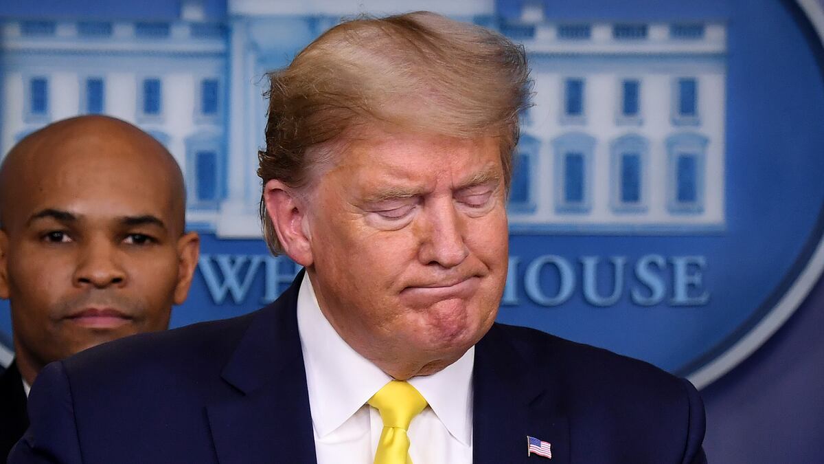 Trump elogia su sitio web America.gov, pero su IA contradice muchas de sus afirmaciones