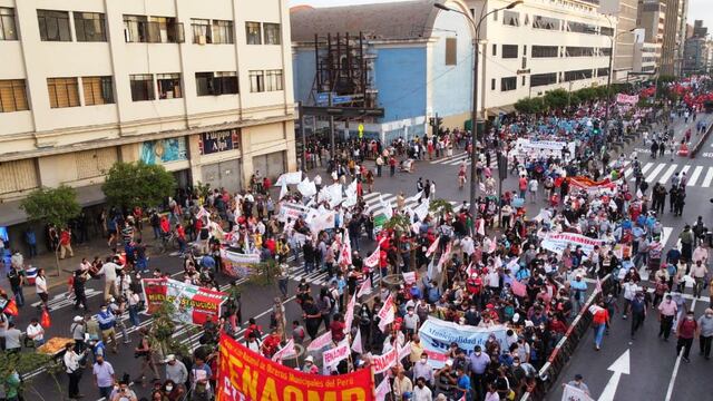 Organizaciones sociales realizan marcha en el Día del Trabajador