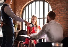 La propina: el brindis invisible del buen servicio