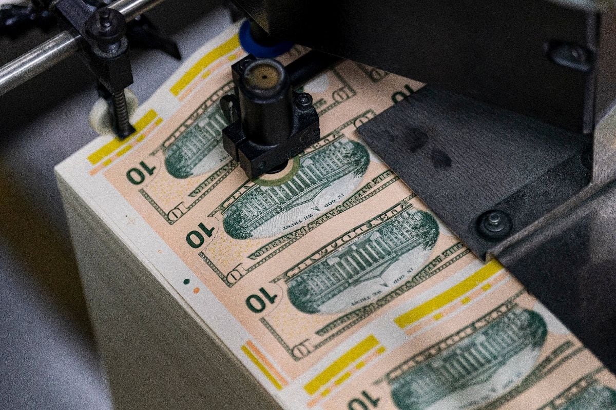 El índice Bloomberg Dollar Spot ha caído un 8.1% en lo que va del año.