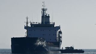 Salen 3 buques de Ucrania pese a suspender Rusia el acuerdo de cereales