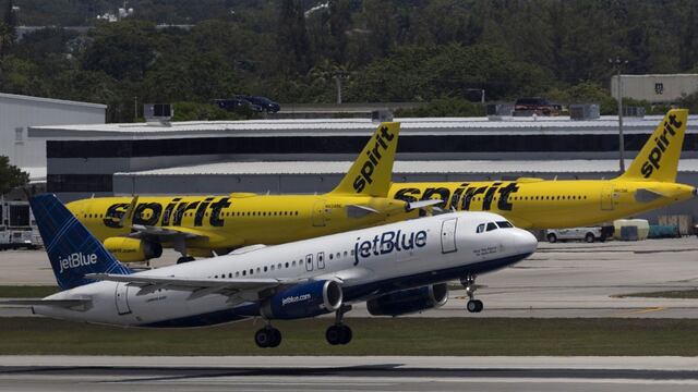 JetBlue amenaza con cancelar oferta de compra de Spirit Airlines por bloqueo de juez