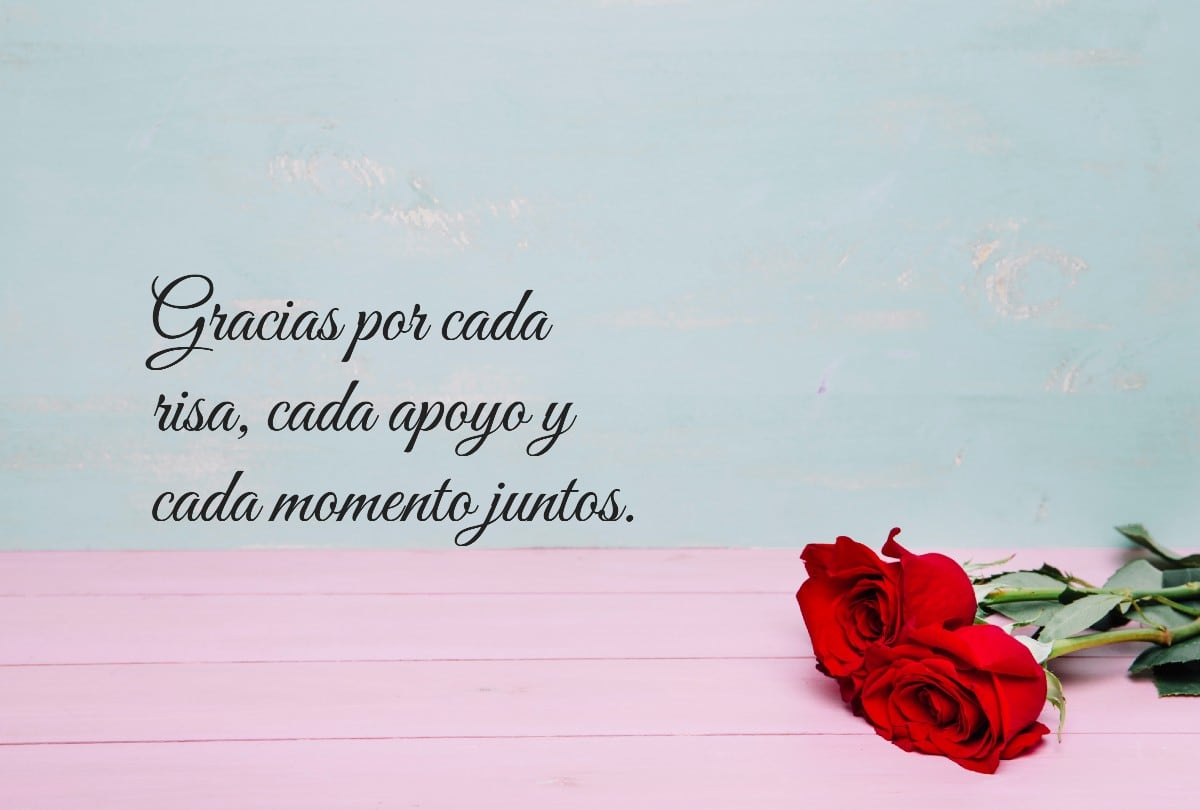 Nada emociona más que dedicar frases sinceras a tu pareja en San Valentín. | Crédito: Composición Gestión Mix / Freepik