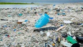 The Economist: Para resolver el problema del plástico se debe mirar hacia el Oriente