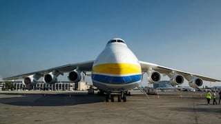 Aerolíneas cancelan o desvían vuelos a Ucrania
