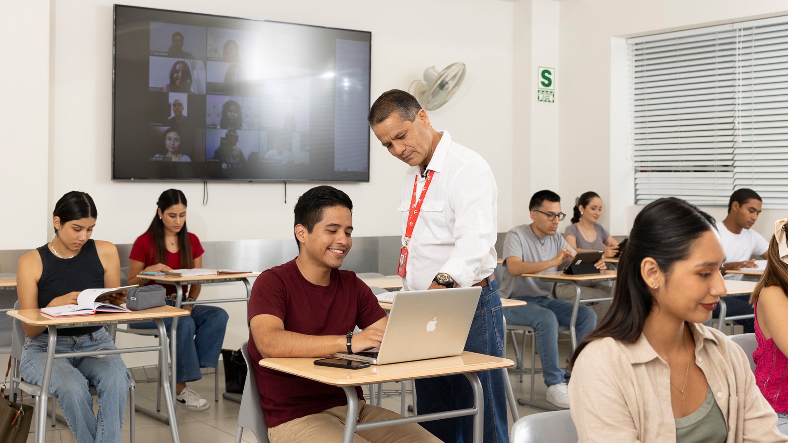 Desde el próximo año, la UPC contará con una especialización en IA, señaló Jorge Bossio, director de Innovación Educativa de UPC-Laureate. (Foto: difusión).