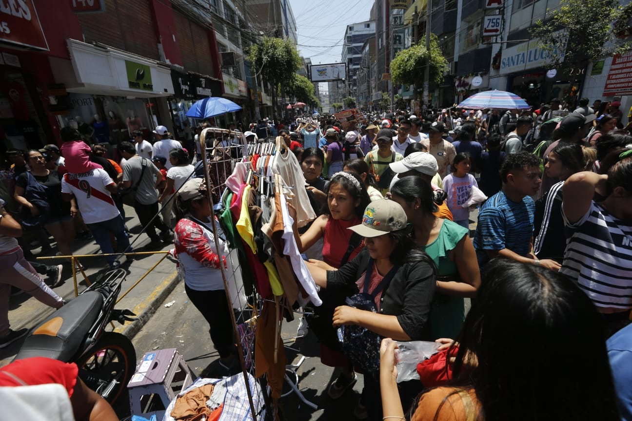 Emporio de Gamarra acoge a compradores de diferentes partes del país. (Foto: GEC)