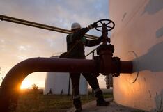 Producción rusa de crudo se desploma casi un 9% en abril, según datos de la OPEP+