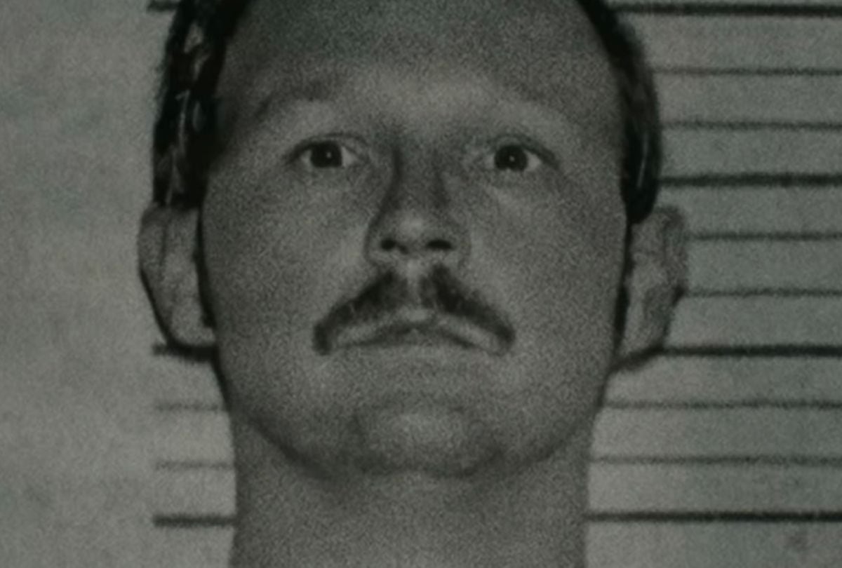 Dennis Bowman acabó con la vida de su hija adoptiva cuando tenía 14 años. Su crimen fue descubierto 30 años después, luego de su confesión (Foto: Netflix)