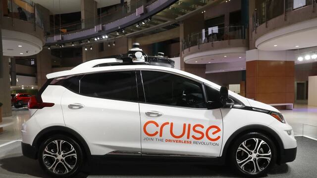 Cruise de GM probará robotaxis en Phoenix con conductores humanos de respaldo