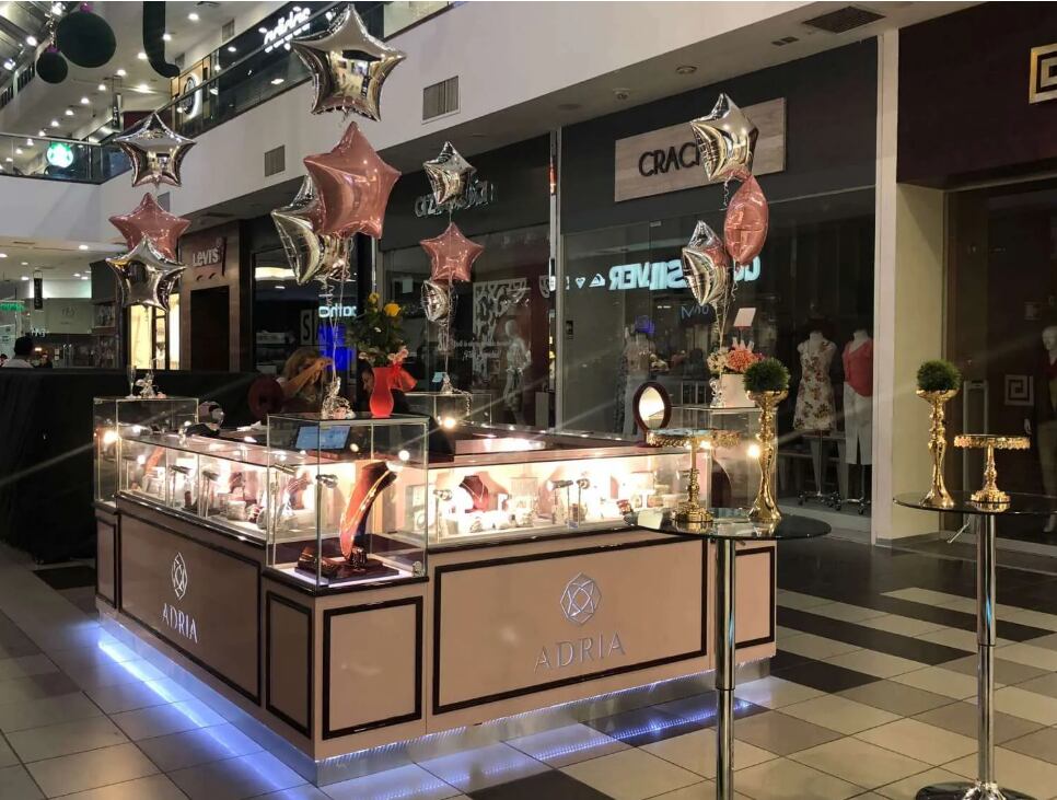 La ejecutiva refirió que para las joyerías los puntos de venta físicos son importantes, ya que el peruano está muy acostumbrado a ver y tocar la joya antes de concretar la venta. (Foto: Difusión)