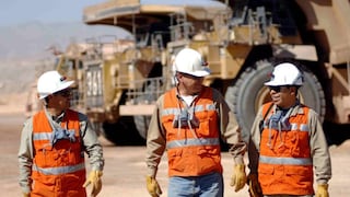 Uniformes y equipamiento de seguridad, ¿tiempo para cambiarse es parte dentro del horario laboral?