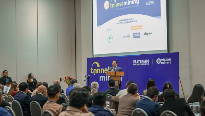 Paolo Andrés Alzamora, presidente de la Instituto Geológico, Minero y Metalúrgico destaca potencial geológico del país. Foto: Ingemmet.