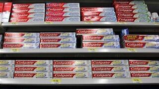 Colgate anuncia división accionaria y alza de dividendo del 10%