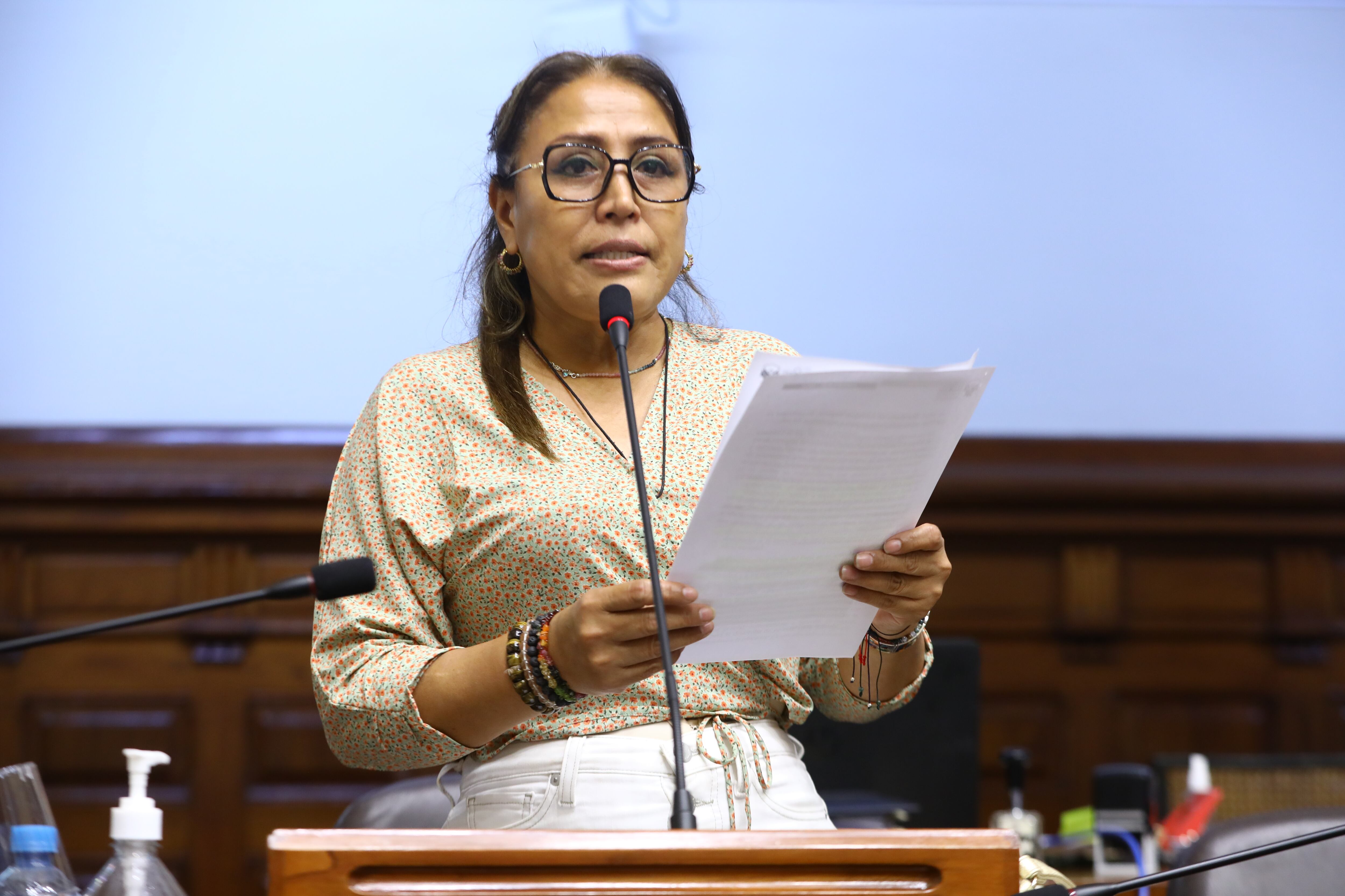 La congresista Elizabeth Medina es investigada por los presuntos delitos de cohecho pasivo impropio y otros en agravio del Estado. (Foto: Andina).