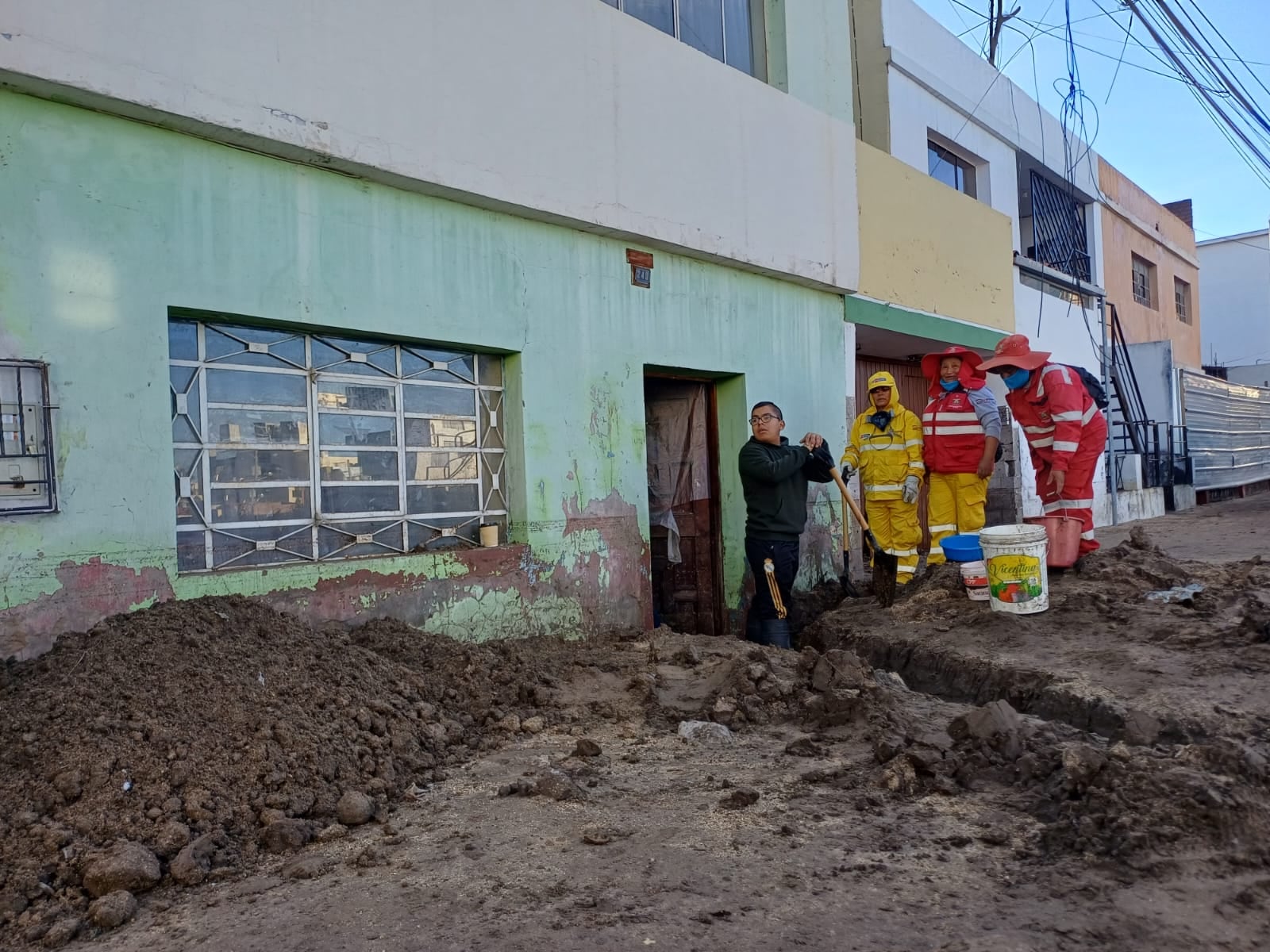 Graves daños en viviendas y vías del distrito de Yanahuara tras intensas lluvias en Arequipa. (Foto: Guillermo Mamani/@photo.gec)