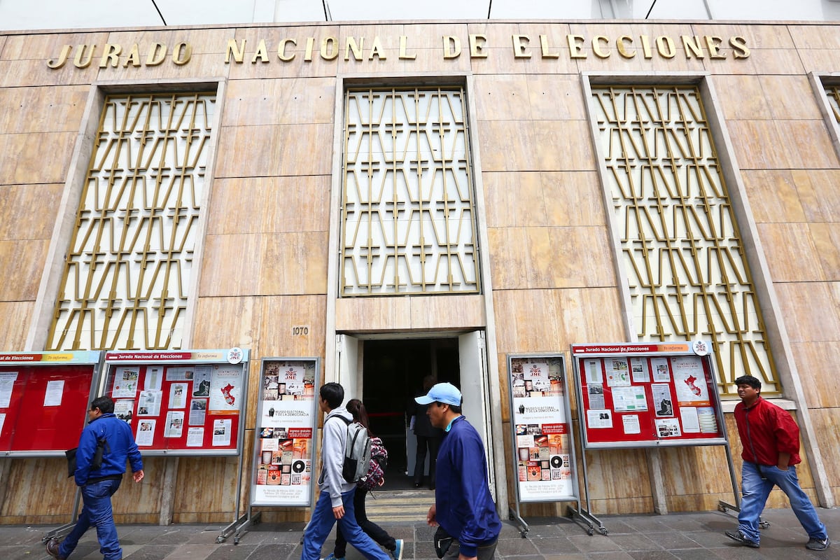 El Jurado Nacional de Elecciones recordó que este lunes 12 de octubre vence el plazo para renunciar a cargos de gobernadores y alcaldes. (Foto: JNE)
