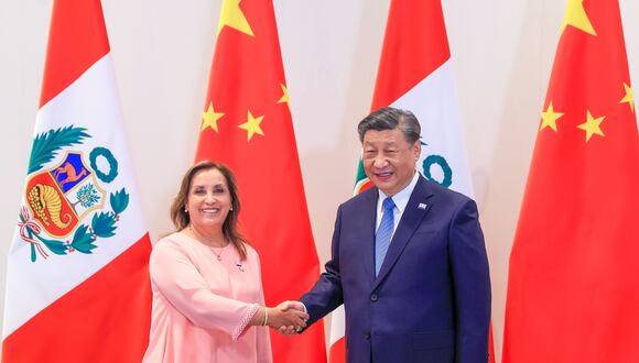 La presidenta Dina Boluarte, se reunió en noviembre del año pasado en la ciudad estadounidense de San Francisco con su homólogo de China, Xi Jinping