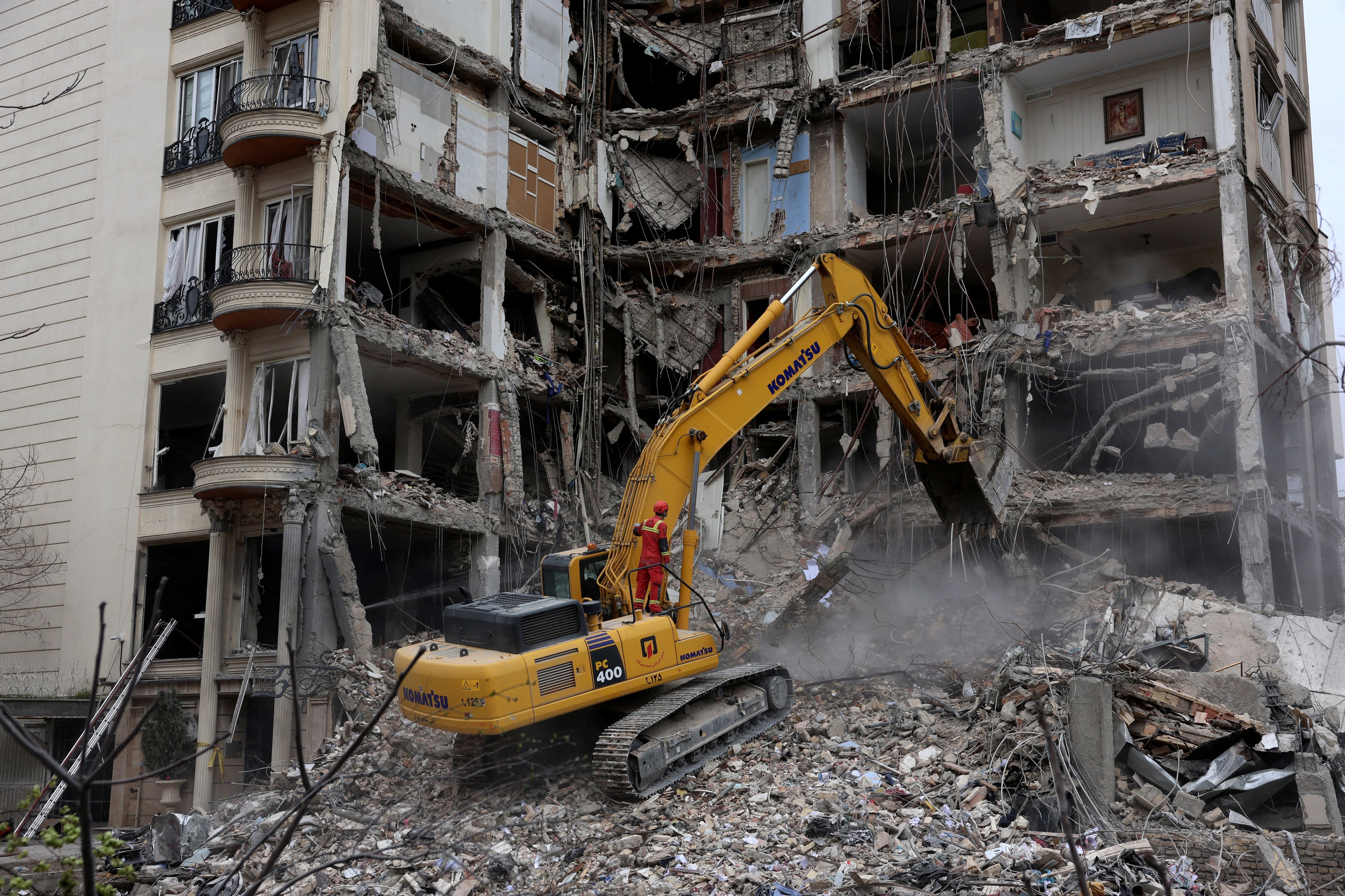 Decreto Supremo permite el traslado de trabajadores del servicio exterior desde países con guerra o crisis. (Foto de AFP).