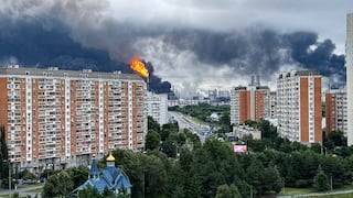 Ucrania golpea a Rusia con ola de drones: muertes y otro almacén de Wildberries en llamas