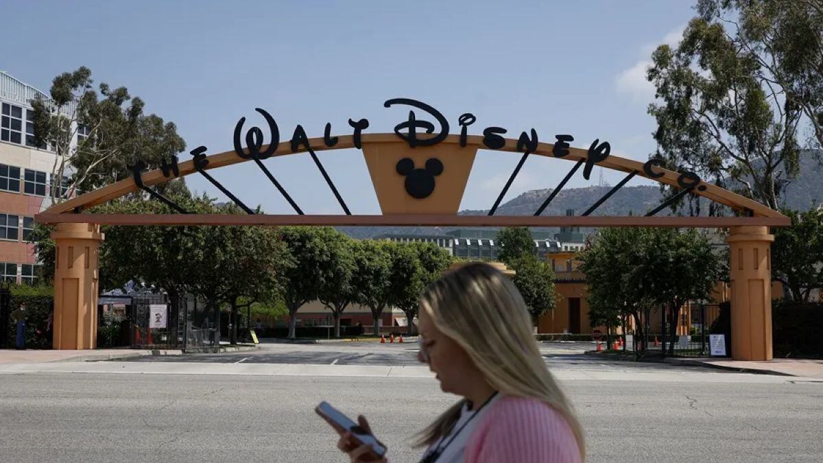 Disney despide a cerca de 300 empleados y ofrece retiro anticipado a ejecutivos
