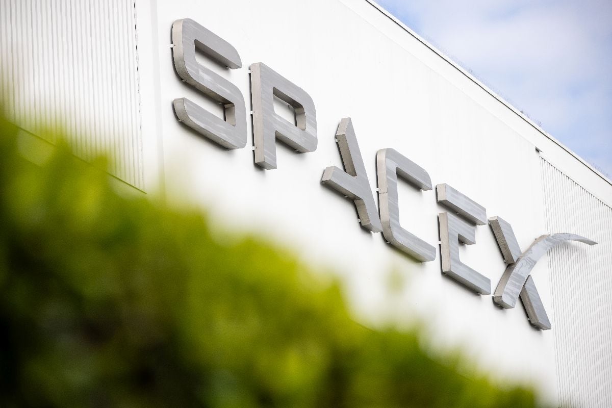 SpaceX facilities in Hawthorne, California. Photographer: Ethan Swope/Bloomberg
