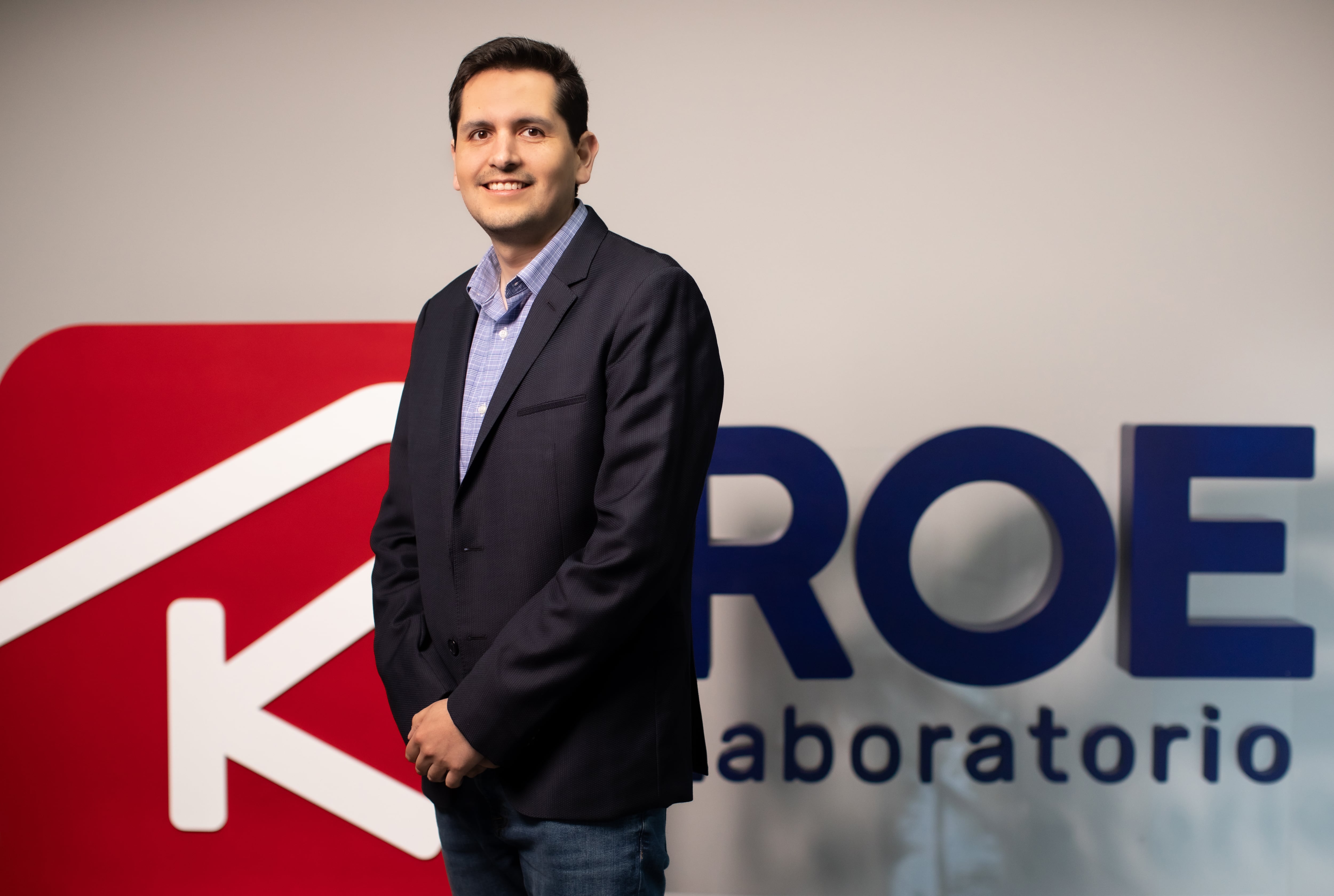 Laboratorios ROE utiliza inteligencia artificial y ciencia de datos para apoyar la interpretación clínica y la toma de decisiones médicas. (Foto: Laboratorios ROE)