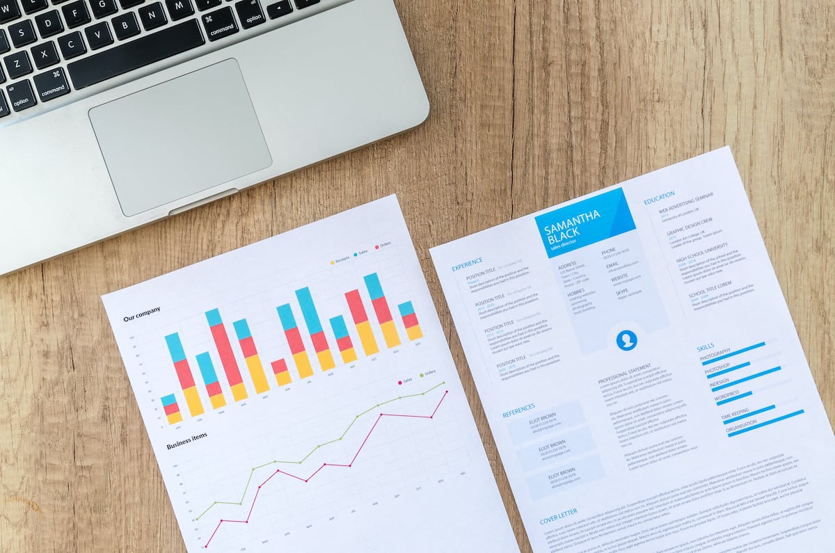 Amazon recomienda a las pymes, antes de implementar una IA, identificar qué tarea realiza la empresa de forma repetitiva. (Foto: Pexels)
