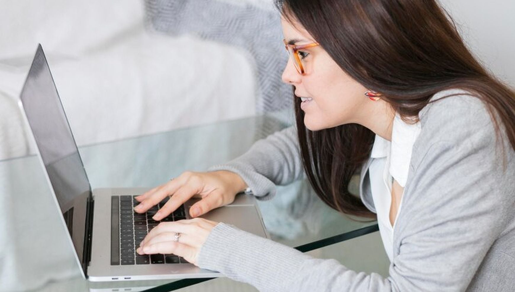 Claves para evitar fraudes y navegar de forma segura el internet. (Foto: Freepik)
