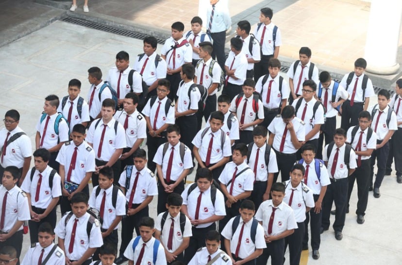 Más de 8 millones de estudiantes volverán a las aulas. | Andina