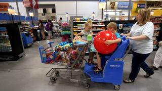 Wal-Mart elimina más puestos corporativos