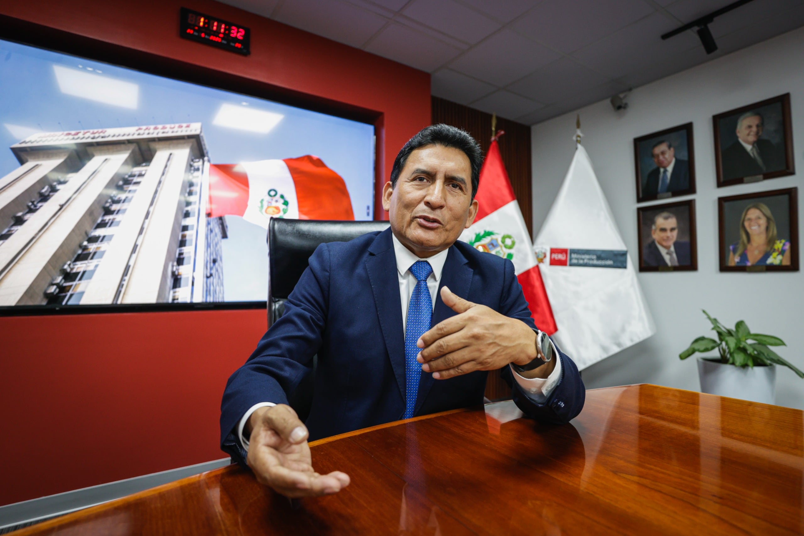 El titular del Ministerio de la Producción, César Quispe, advierte que el PBI pesquero caería entre 3% y 4% este año. (Foto: Produce)