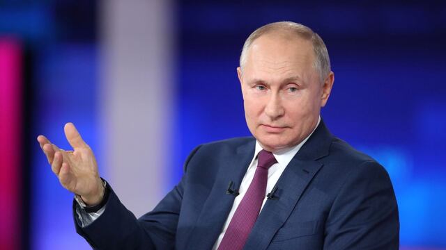 Putin firma ley que obliga a gigantes tecnológicos a abrir oficinas en Rusia